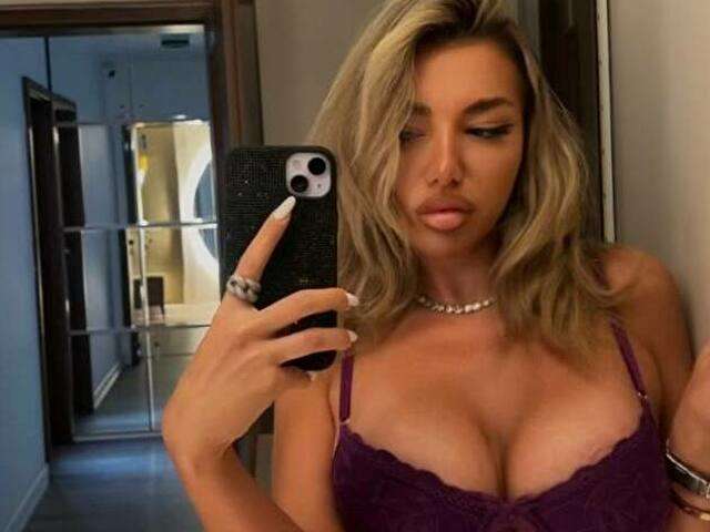 CLARAHAZEL free sexy photo