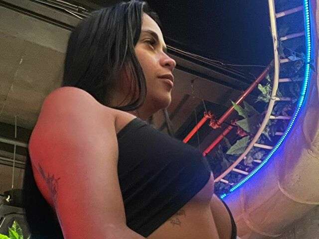 TAYLORSAINZ1 free sexy photo