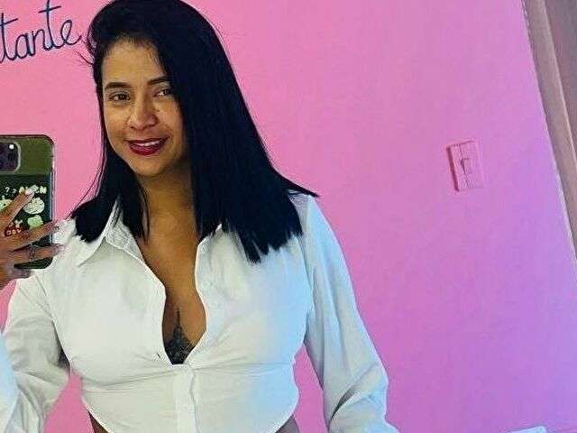 TAYLORSAINZ1 free sexy photo