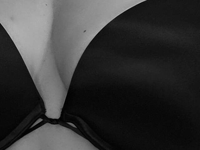 JESSEYW free sexy photo