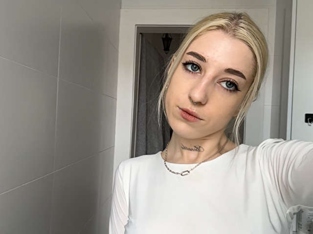 EMMYLOVE free sexy photo