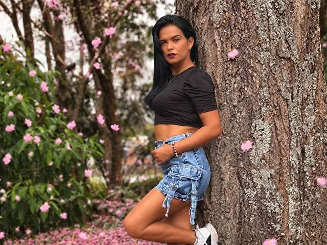 SAMANTHAF free sexy photo
