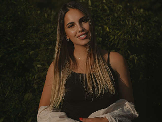 SOFILUNE free sexy photo