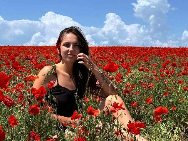 SOFILUNE free sexy photo