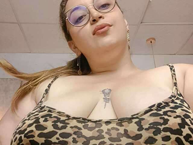 NATASHABLOND free sexy photo