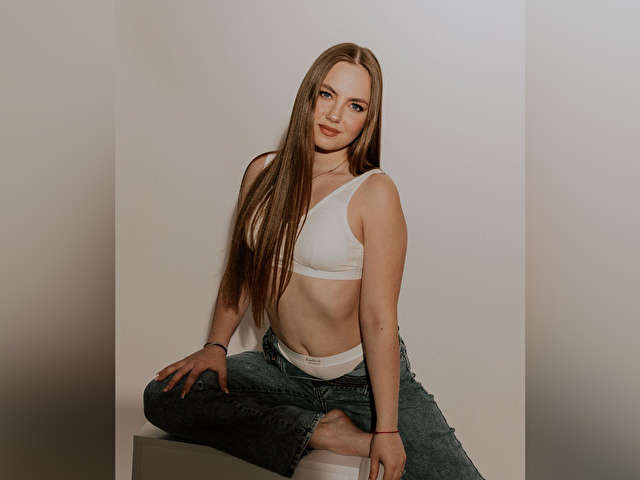SWEETRIDDLE free sexy photo