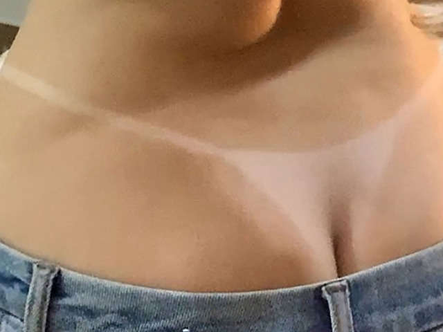 VANESAMONT free sexy photo
