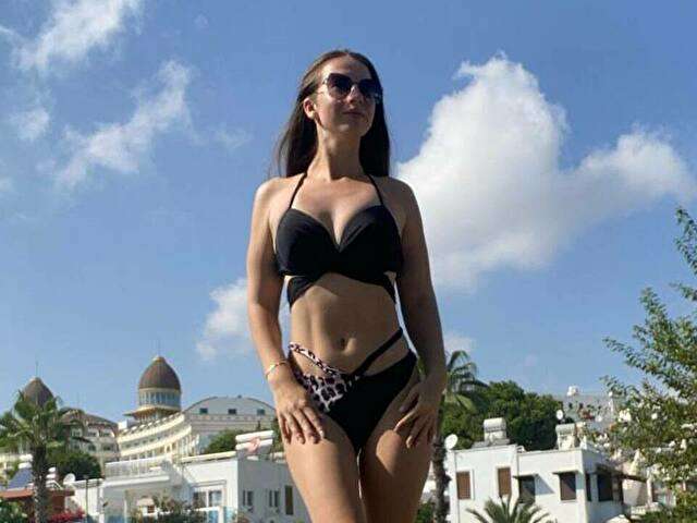 EVAAA free sexy photo