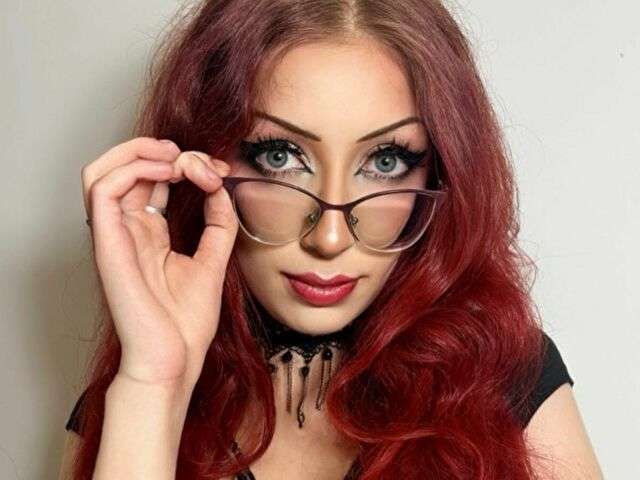 TESSDOLLY free sexy photo