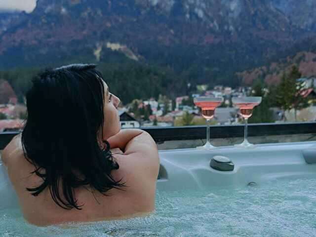 GODESSUNIQ free sexy photo